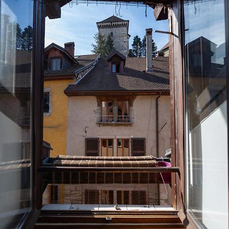 Sous Les Toits D'Annecy, Un Appartement Irresistible Pour 1 A 6 Personnes En Plein Coeur De Ville Luaran gambar