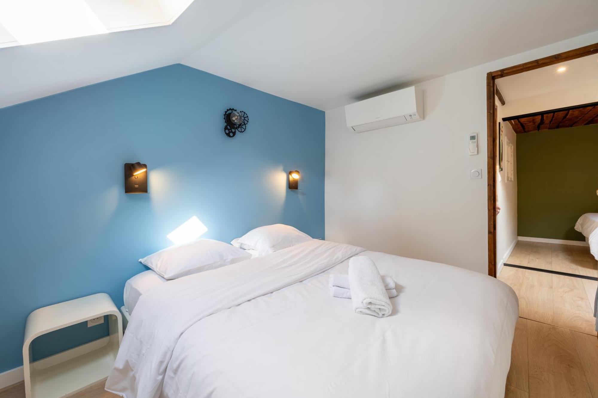 Sous Les Toits D'Annecy, Un Appartement Irresistible Pour 1 A 6 Personnes En Plein Coeur De Ville Luaran gambar