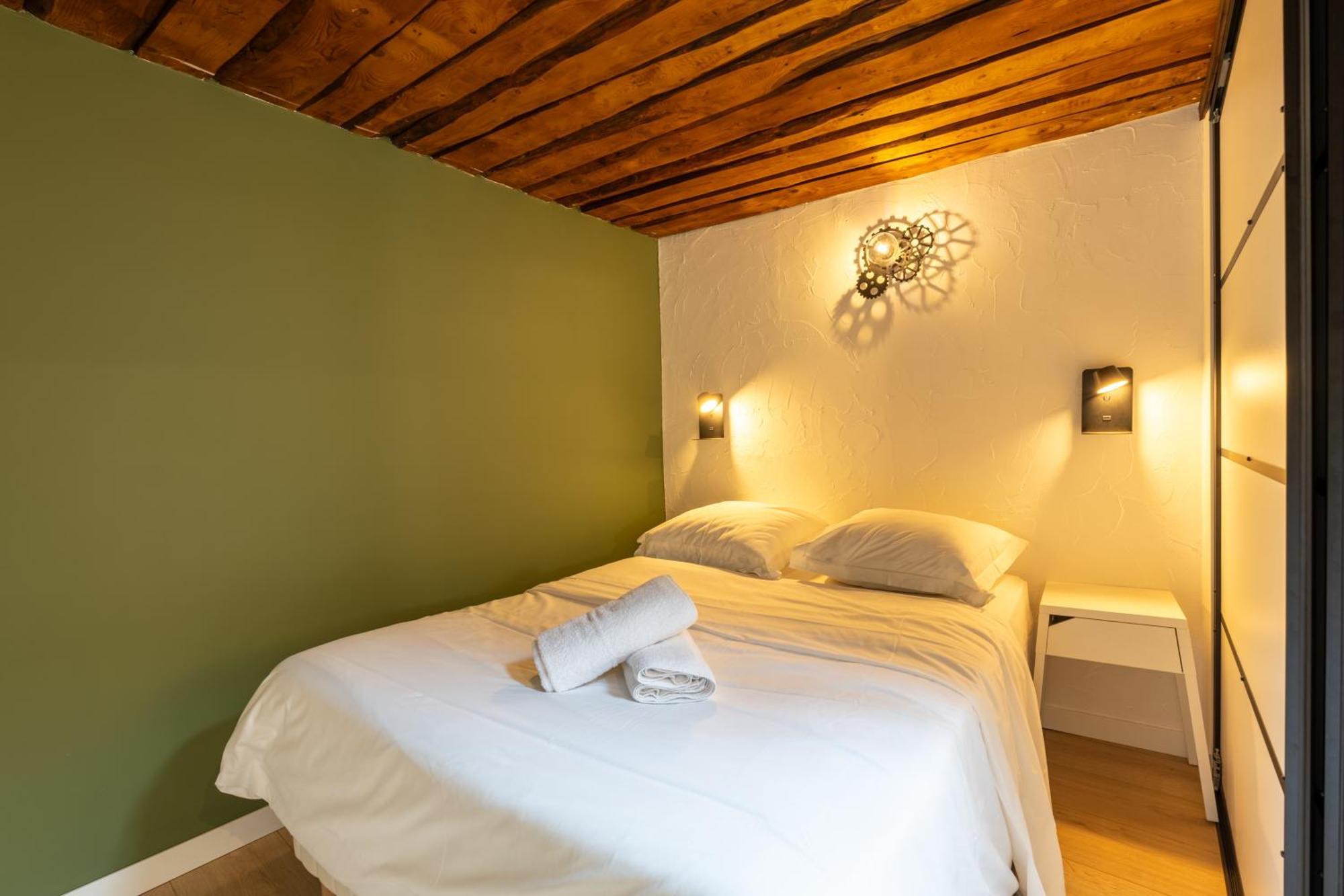 Sous Les Toits D'Annecy, Un Appartement Irresistible Pour 1 A 6 Personnes En Plein Coeur De Ville Luaran gambar