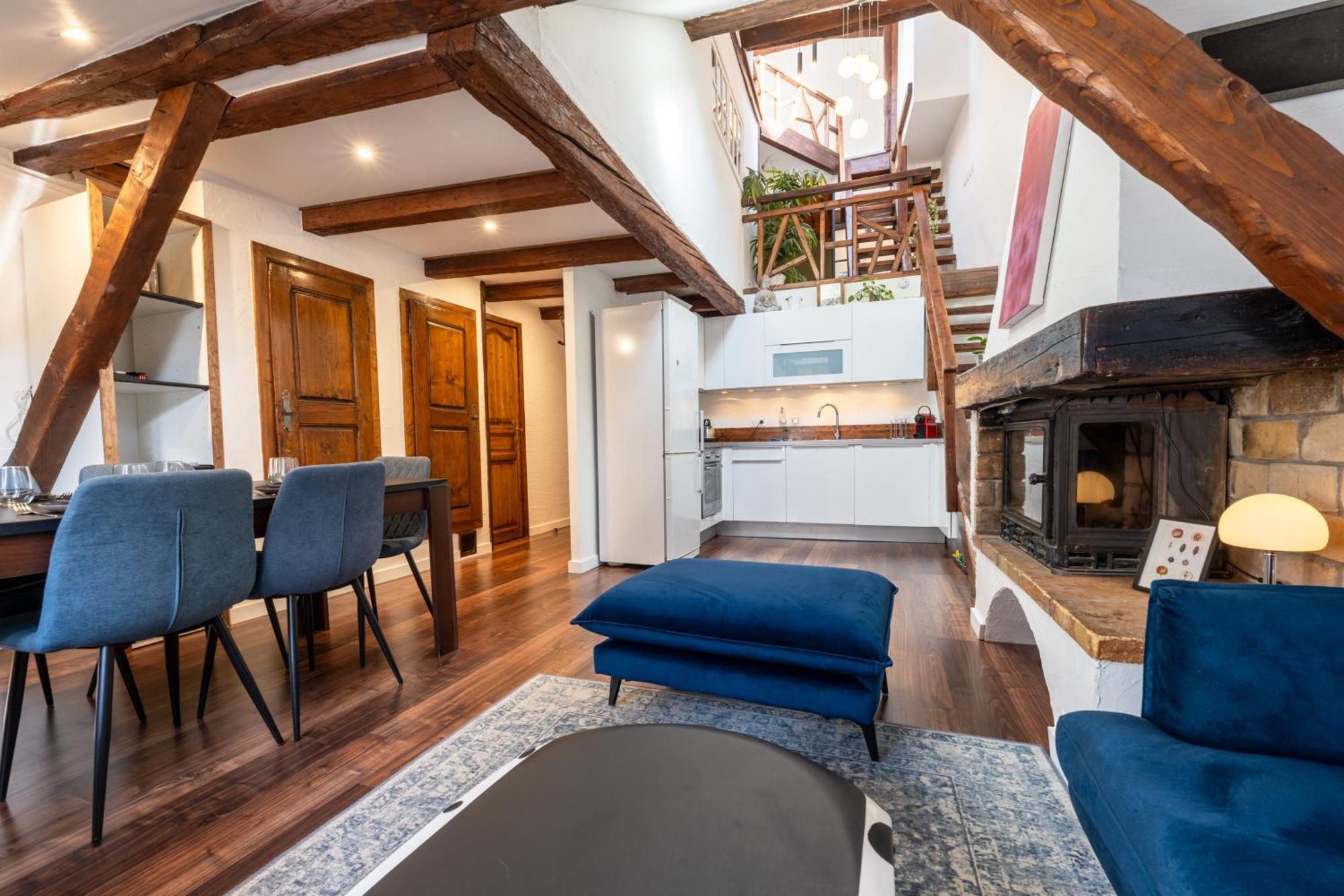 Sous Les Toits D'Annecy, Un Appartement Irresistible Pour 1 A 6 Personnes En Plein Coeur De Ville Luaran gambar
